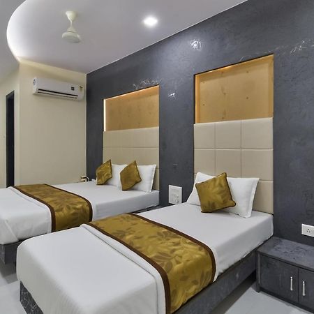 Hotel Aroma- Dadar Mumbai Exterior photo