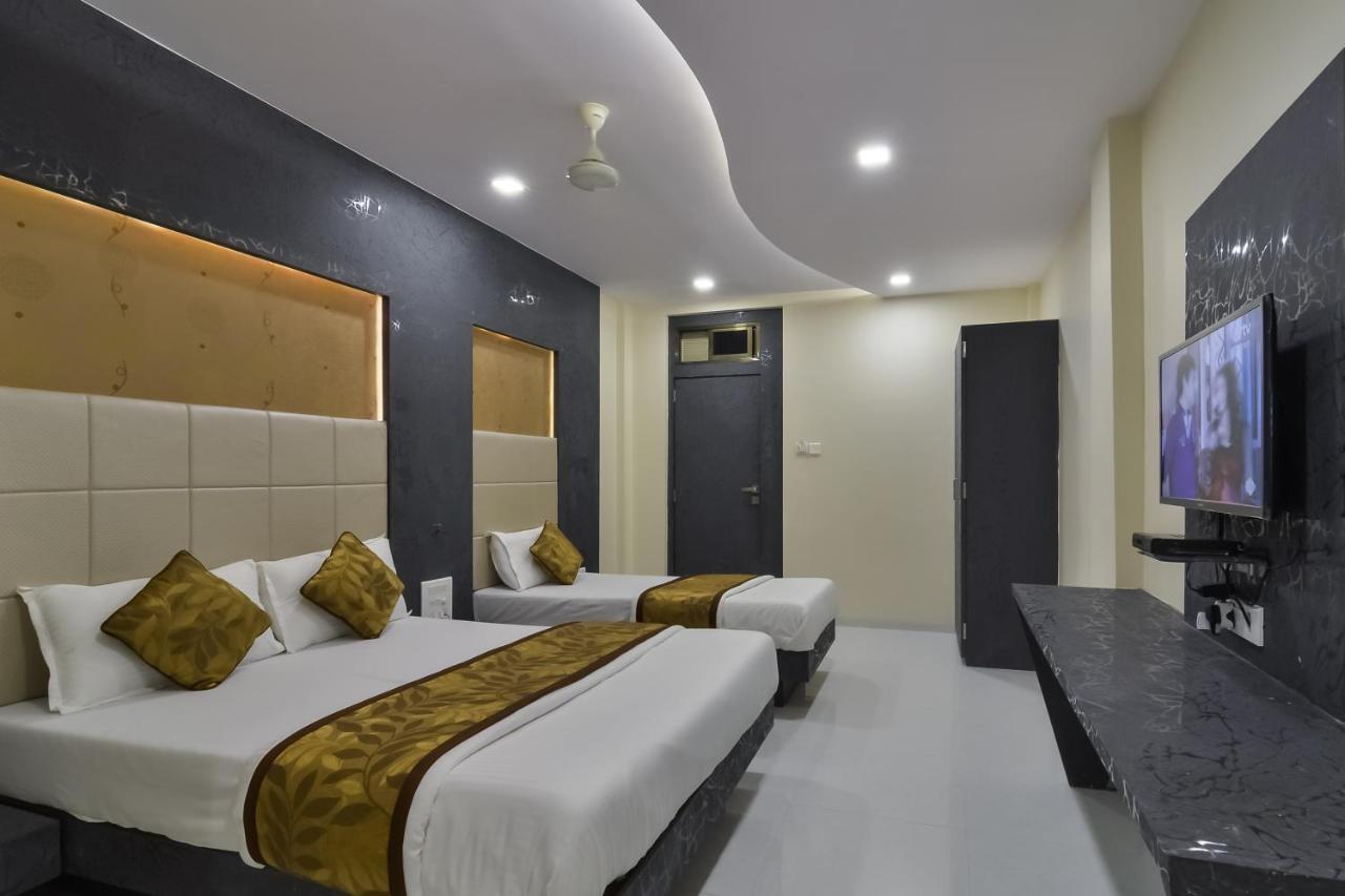 Hotel Aroma- Dadar Mumbai Exterior photo