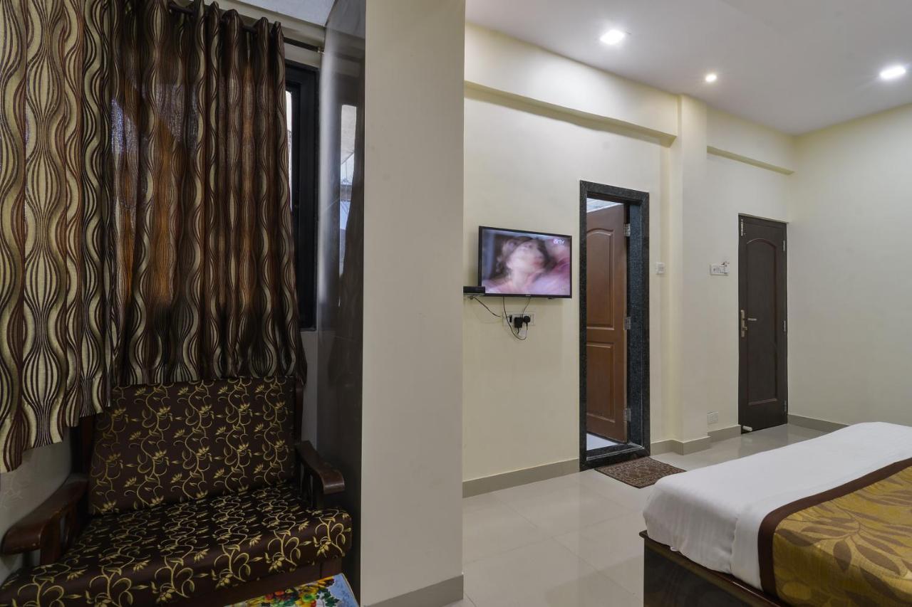 Hotel Aroma- Dadar Mumbai Exterior photo