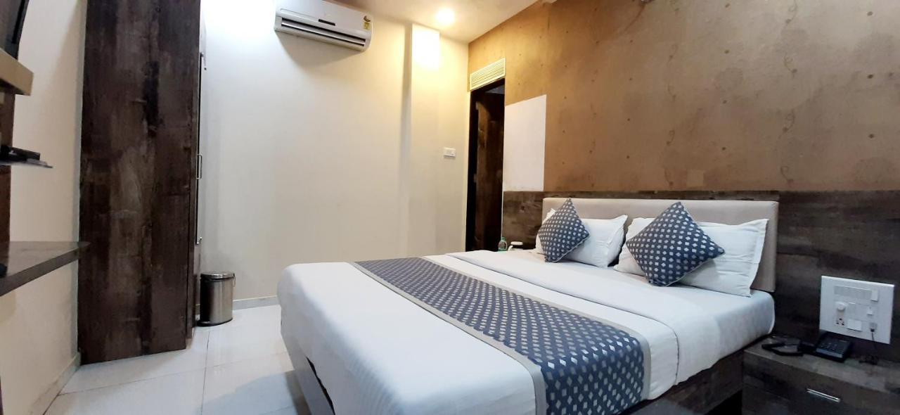 Hotel Aroma- Dadar Mumbai Exterior photo